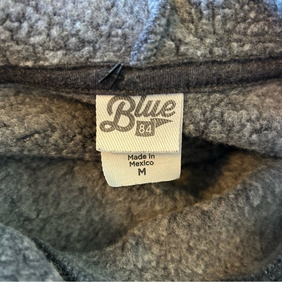 Blue 84 Hilton Head Island Beach Vibes Cropped Hoodie. Size Medium. - Picture 8 of 12